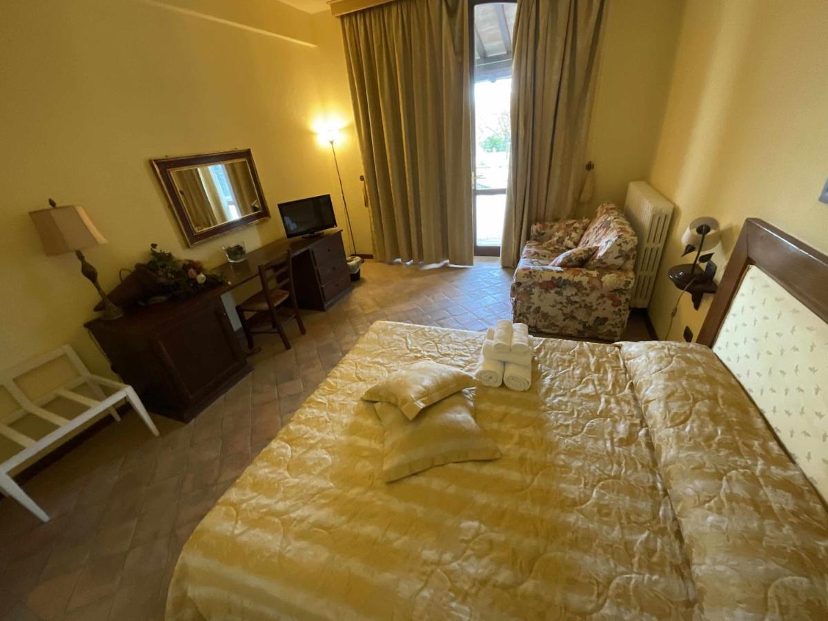 Residenza Collefiorito Aparthotel Todi Room photo